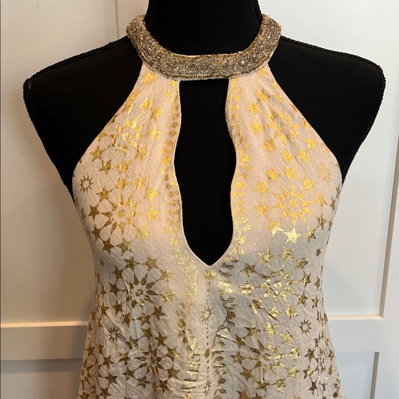 Kimchi Blue NWT Kimchi Blue Gold Cream Backless Size S - Picture 4 of 11